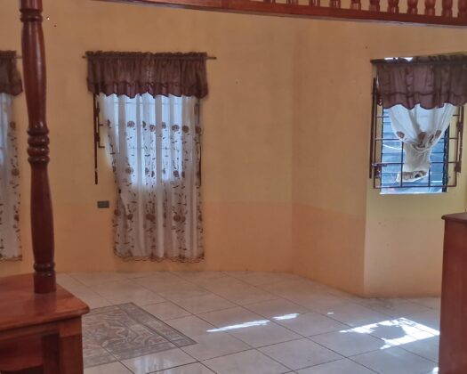 2-Bedroom House for Rent in Petersfield, Chaguanas – 4500